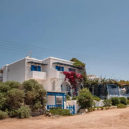 Blue Dolphin Antiparos View Apartmán *