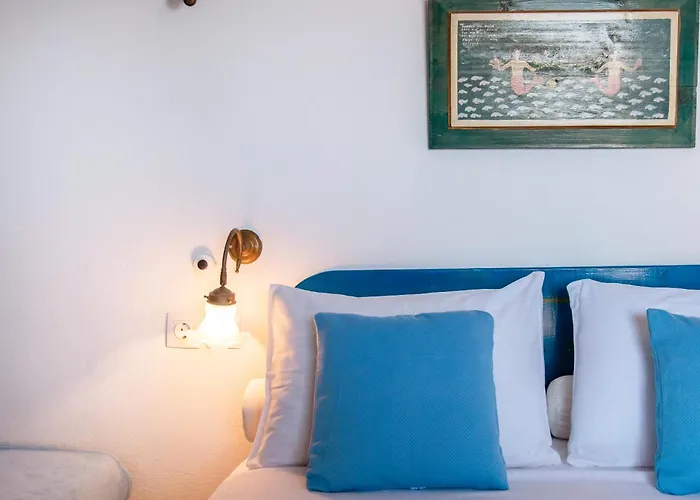 Blue Dolphin Antiparos View Agios Georgios (Antiparos)